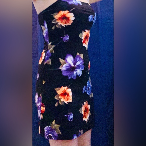 Forever 21 Black Floral Velvet Cami Slip Dress - Picture 3 of 10